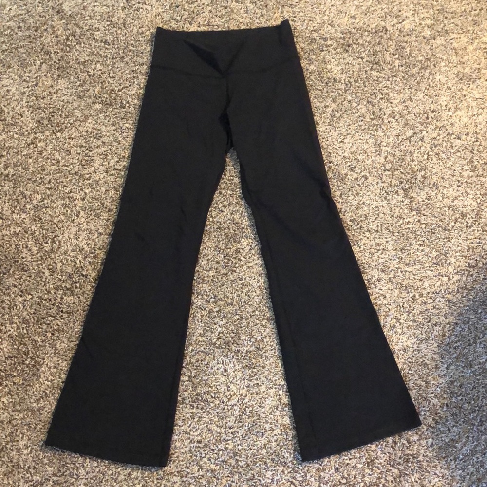 Lulu Lemon flared fit yoga pants
